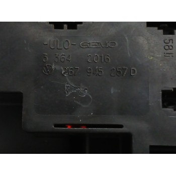 Recambio de piloto trasero izquierdo para volkswagen polo (867/871/873) 1.3 referencia OEM IAM 867945257D  