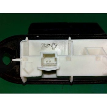 Recambio de maneta exterior porton para toyota rav 4 2.0 d-4d cat referencia OEM IAM 8484078010  