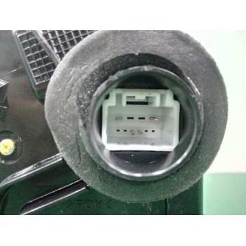 Recambio de cerradura puerta delantera derecha para toyota rav 4 2.0 d-4d cat referencia OEM IAM 6903060240  