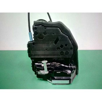 Recambio de cerradura puerta trasera izquierda para toyota rav 4 2.0 d-4d cat referencia OEM IAM 6906033120  