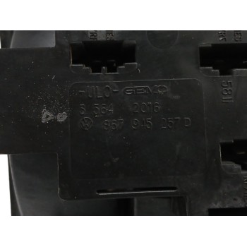 Recambio de piloto trasero derecho para volkswagen polo (867/871/873) 1.3 referencia OEM IAM 867945257D  