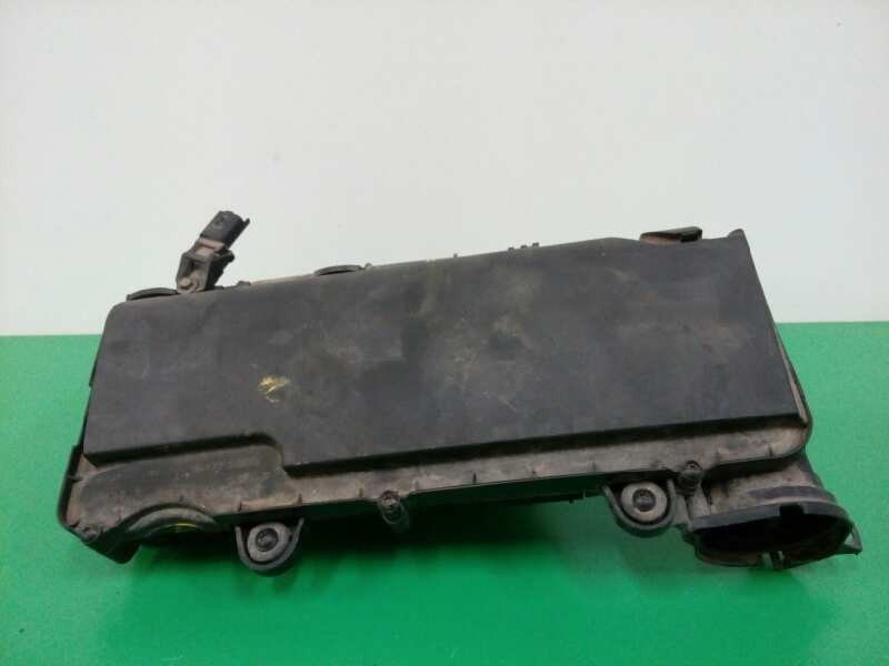 Recambio de filtro aire para peugeot 207 urban referencia OEM IAM 9652987380  