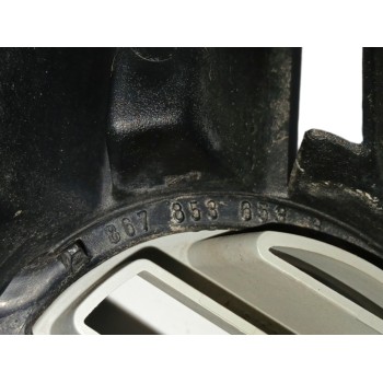 Recambio de rejilla delantera para volkswagen polo (867/871/873) 1.3 referencia OEM IAM 867853653G  