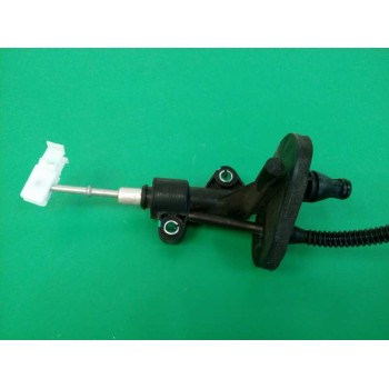 Recambio de bomba embrague para fiat qubo (300) trekking referencia OEM IAM 55251837  