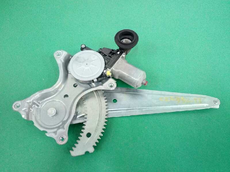 Recambio de elevalunas trasero izquierdo para toyota rav 4 2.0 d-4d cat referencia OEM IAM 8571035180  
