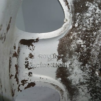 Recambio de llanta para mg serie 75 (rj) 2.0 16v cdt referencia OEM IAM RRC117040MNH 6,5JX15CH-50 5H 5X100