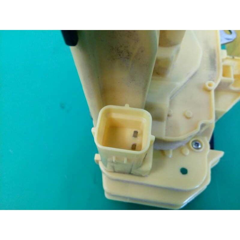 CERRADURA PUERTA TRASERA DERECHA