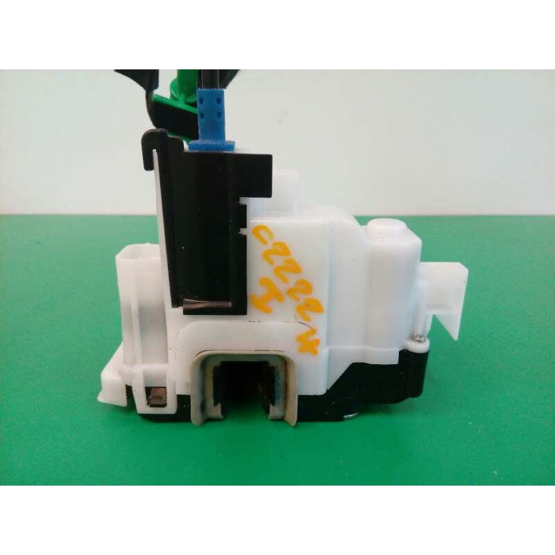 CERRADURA PUERTA DELANTERA IZQUIERDA