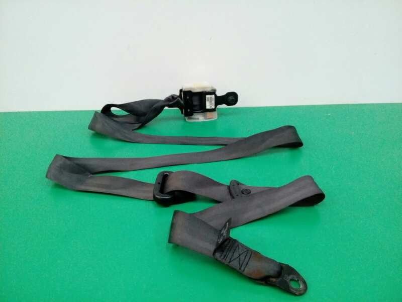 Recambio de cinturon seguridad trasero derecho para hyundai h 1 2.5 crdi cat referencia OEM IAM 898204A250  
