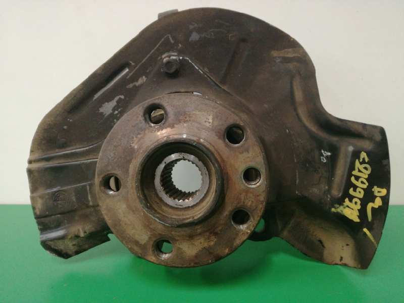 Recambio de mangueta delantera derecha para peugeot expert kombi confort acristaldo (5 asientos) referencia OEM IAM   