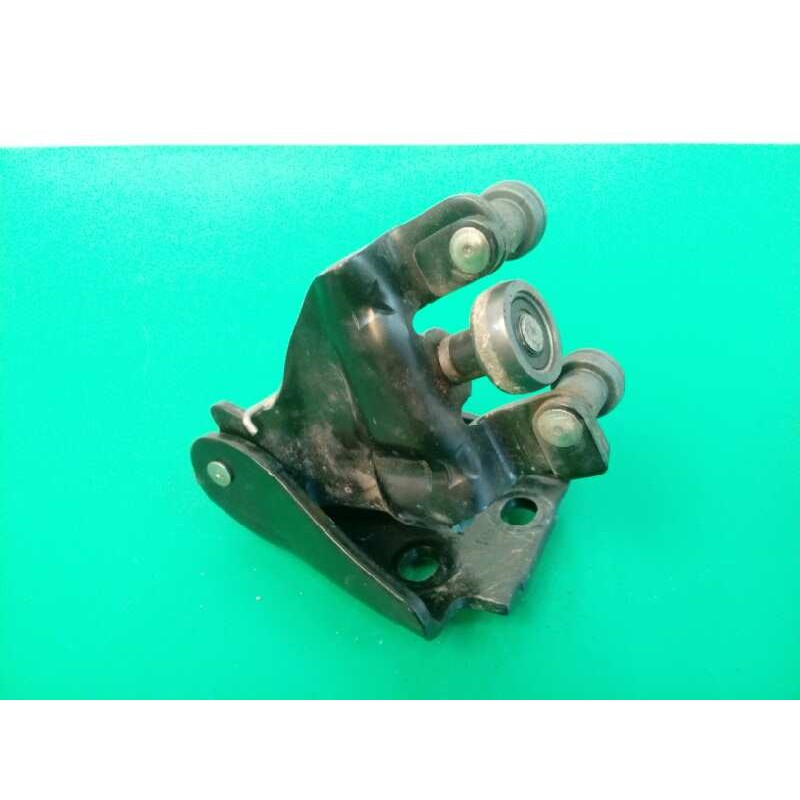 SOPORTE / GUIA PUERTA CORREDERA DERECHA CENTRAL