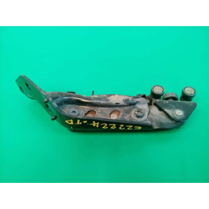 SOPORTE / GUIA PUERTA CORREDERA DERECHA INFERIOR