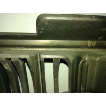 Recambio de rejilla delantera para kia carens 1.8 cat referencia OEM IAM 0K2C350710  