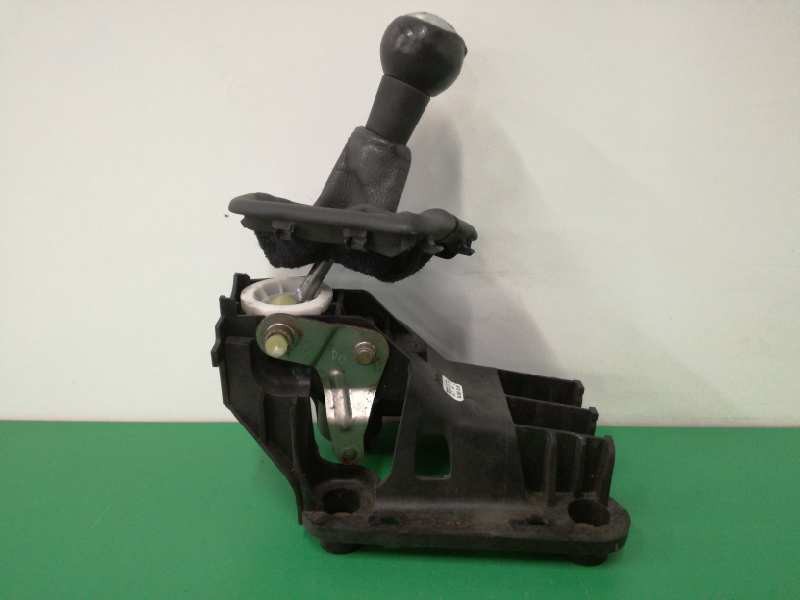 Recambio de palanca cambio para peugeot 207 xs referencia OEM IAM 9654072080 Recambio de palanca cambio para peugeot 207 xs referencia OEM IAM 9654072080