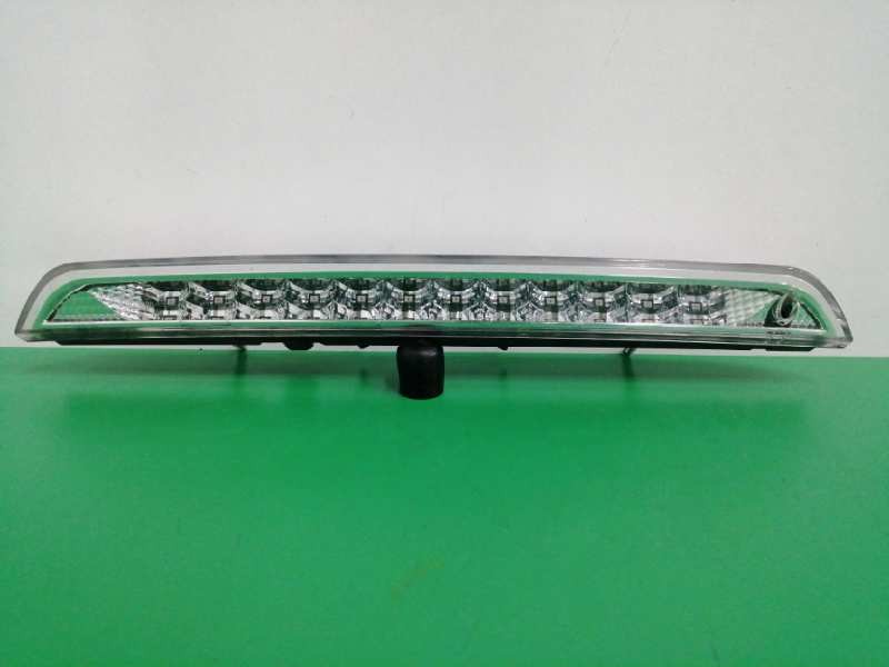 Recambio de luz central de freno para peugeot 308 referencia OEM IAM 9688016380  