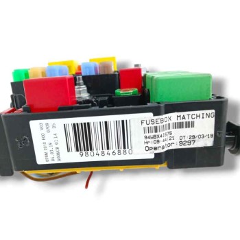 Recambio de caja reles / fusibles para opel crossland x 1.2 referencia OEM IAM 9804846880 94WBX4I675 