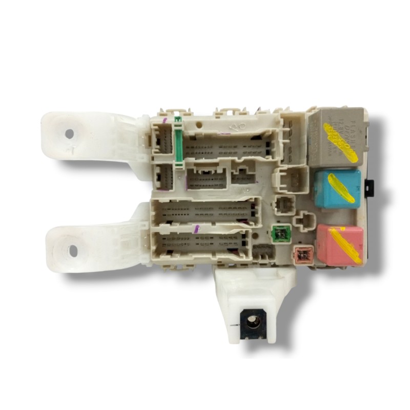Recambio de caja reles / fusibles para toyota prius (nhw20) 1.5 cat referencia OEM IAM 8273047290  