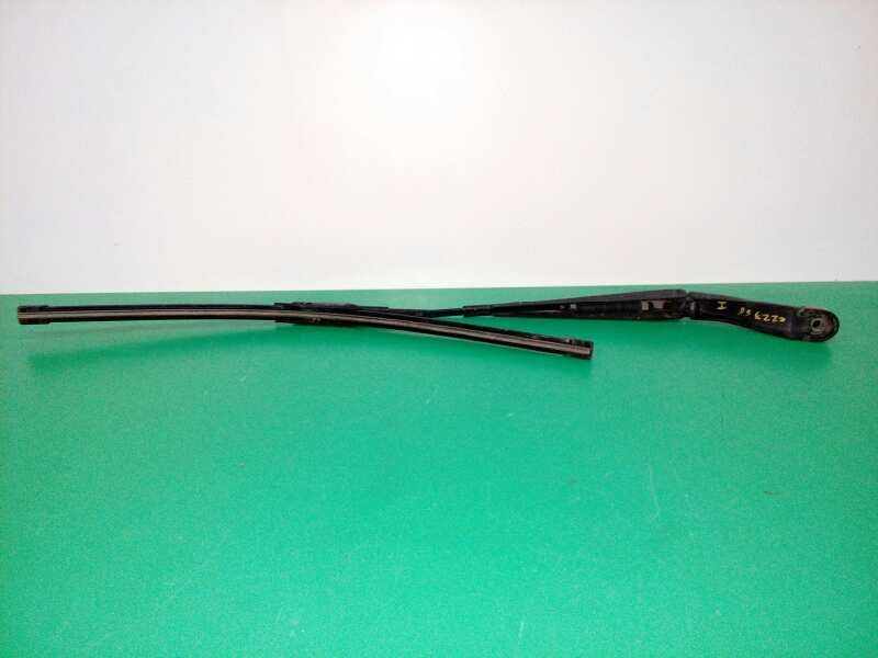 Recambio de brazo limpia delantero izquierdo para volvo xc90 d5 summum referencia OEM IAM 30655610 Recambio de brazo limpia delantero izquierdo para volvo xc90 d5 summum referencia OEM IAM 30655610