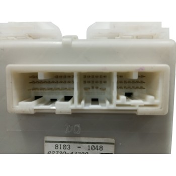 Recambio de caja reles / fusibles para toyota prius (nhw20) 1.5 cat referencia OEM IAM 8273047290  