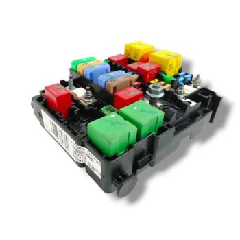 Recambio de caja reles / fusibles para opel crossland x 1.2 referencia OEM IAM 9804846880 94WBX4I675 