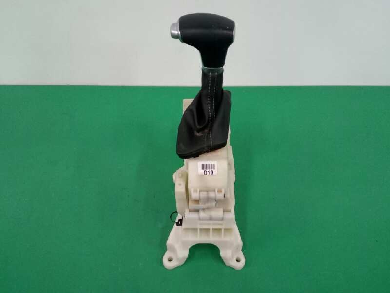 Recambio de palanca cambio para kia niro drive referencia OEM IAM 46701D4430 POMO POCO DAÑADO Recambio de palanca cambio para kia niro drive referencia OEM IAM 46701D4430 POMO POCO DAÑADO