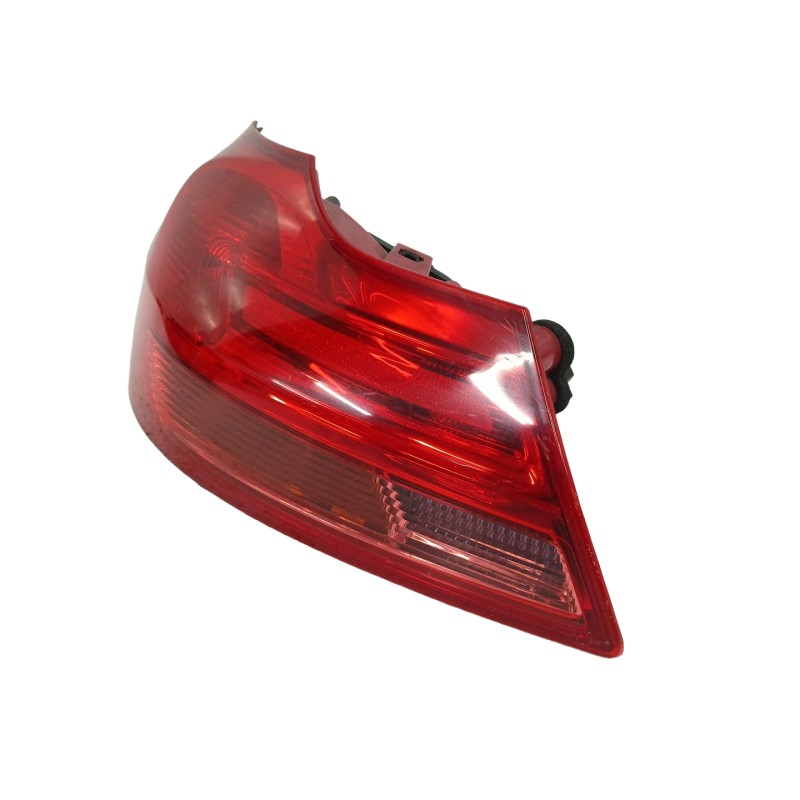 Recambio de piloto trasero izquierdo para opel insignia sports tourer edition referencia OEM IAM 13277877  