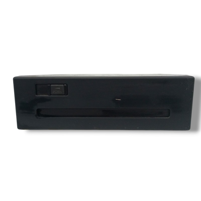 Recambio de sistema navegacion gps para toyota prius (nhw20) 1.5 cat referencia OEM IAM 8684147051  