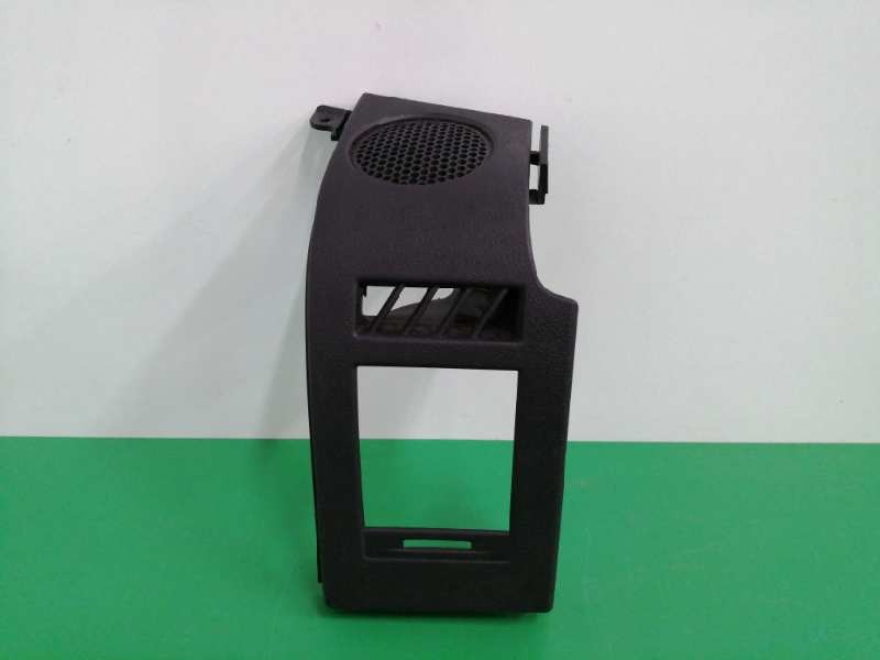 Recambio de molduras delanteras para dodge nitro 2.8 crd referencia OEM IAM 1365023 MOLDURA DE AIREADOR DERECHO 