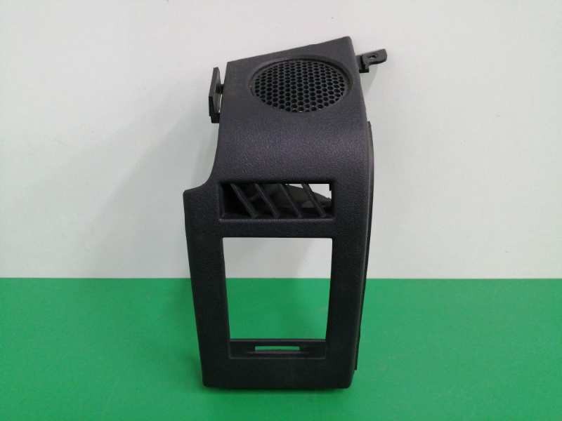 Recambio de molduras delanteras para dodge nitro 2.8 crd referencia OEM IAM 1365027 MOLDURA DE AIREADOR IZQUIERDO 