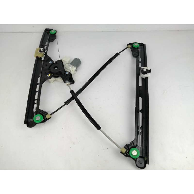 ELEVALUNAS DELANTERO DERECHO 9825709680