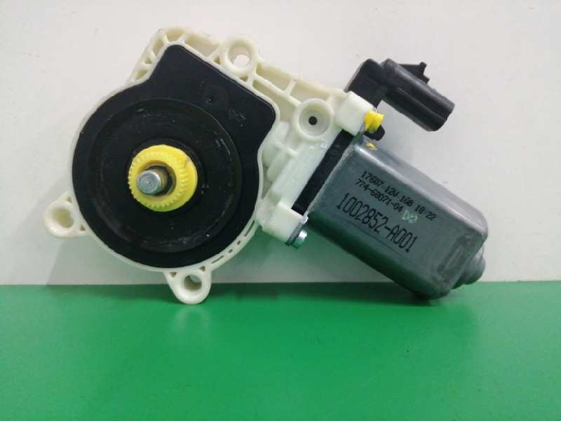 Recambio de motor elevalunas trasero izquierdo para dodge nitro 2.8 crd referencia OEM IAM 1002852A001  