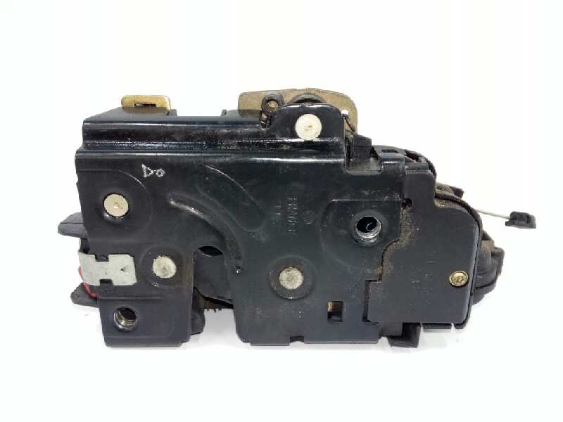 Recambio de cerradura puerta trasera izquierda para volkswagen golf iv berlina (1j1) conceptline referencia OEM IAM 3B4839015A  