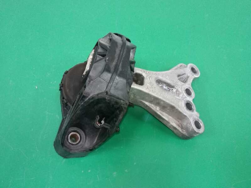 Recambio de soporte motor derecho para citroën c3 1.2 12v vti referencia OEM IAM 9676771080 Recambio de soporte motor derecho para citroën c3 1.2 12v vti referencia OEM IAM 9676771080