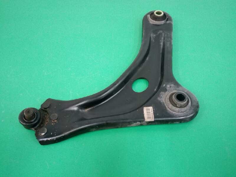 Recambio de brazo suspension inferior delantero derecho para citroën c3 1.2 12v vti referencia OEM IAM   