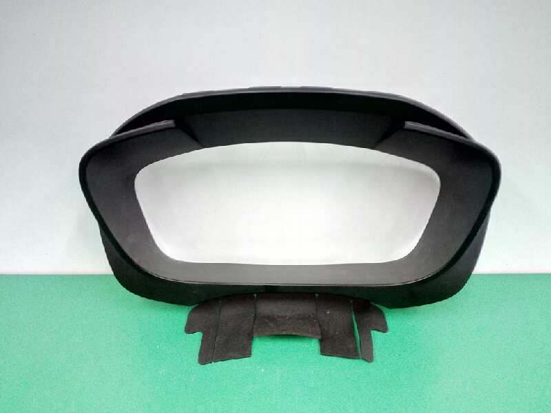 Recambio de tapas cuadro instrumentos para hyundai h350 kasten 2.5 crdi cat referencia OEM IAM 8471659100 84715591004X Recambio de tapas cuadro instrumentos para hyundai h350 kasten 2.5 crdi cat referencia OEM IAM 8471659100 84715591004X