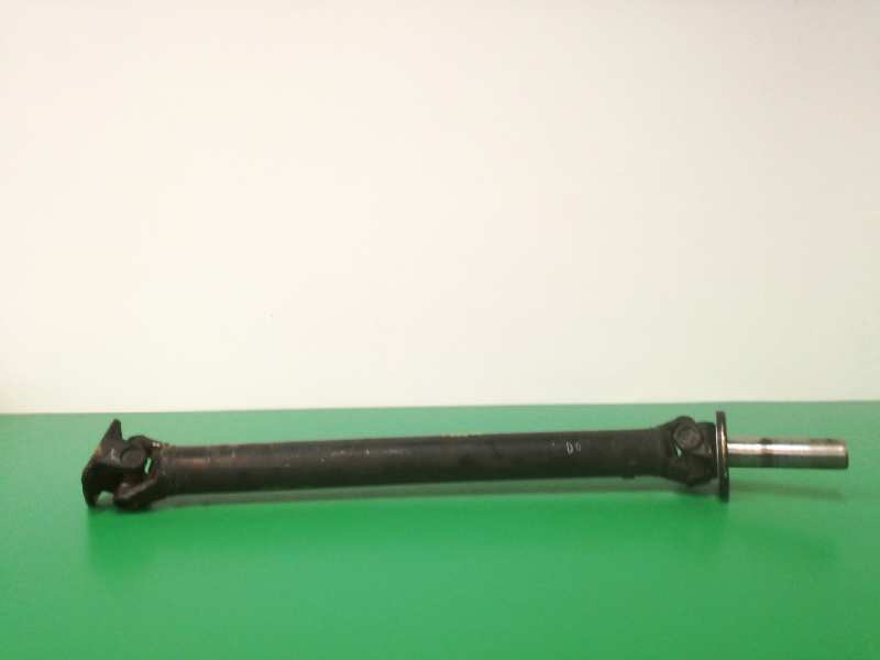 Recambio de transmision central para nissan terrano/terrano.ii (r20) 2.7 turbodiesel referencia OEM IAM 373002X960 84 CM 