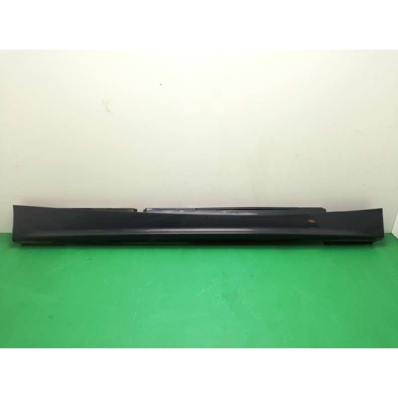 Recambio de faldon lateral para bmw serie 1 berlina (e81/e87) 118i referencia OEM IAM 51717147402 DERECHO 