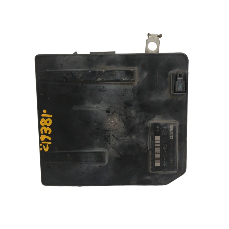 CAJA RELES / FUSIBLES