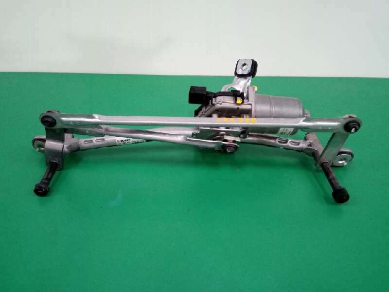 Recambio de motor limpia delantero para bmw serie x1 (f48) sdrive18d referencia OEM IAM 7350657 0390243525 3397021478 Recambio de motor limpia delantero para bmw serie x1 (f48) sdrive18d referencia OEM IAM 7350657 0390243525 3397021478