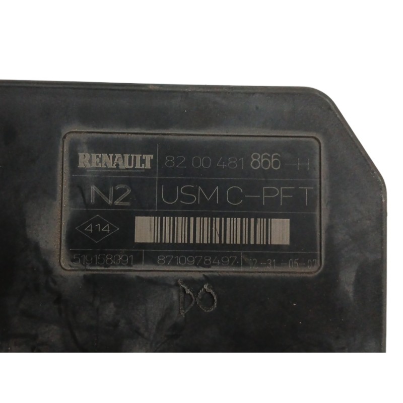 CAJA RELES / FUSIBLES