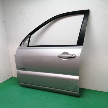Recambio de puerta delantera izquierda para kia sportage 2.0 crdi referencia OEM IAM  OBSERVAR FOTOS 