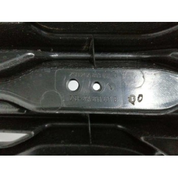 Recambio de rejilla delantera para volkswagen t-roc referencia OEM IAM 2GA853651B SIN LOGO R-LINE 