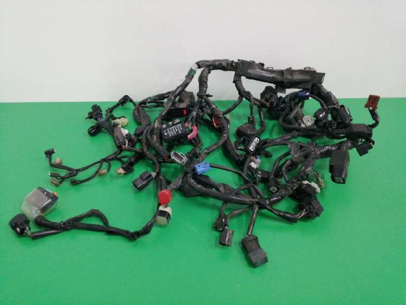 Recambio de no identificado para honda africa twin africa twin referencia OEM IAM CRF1000 CABLEADO Recambio de no identificado para honda africa twin africa twin referencia OEM IAM CRF1000 CABLEADO
