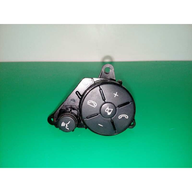 Recambio de mando volante para mercedes-benz clase c (w204) familiar 250 t cdi blueefficiency (204.203) referencia OEM IAM A2048