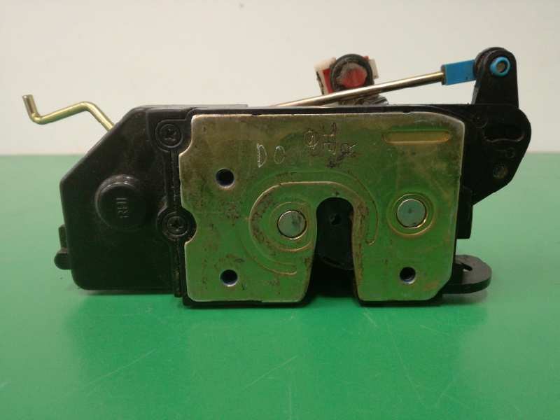 Recambio de cerradura puerta delantera izquierda para ssangyong rodius xdi referencia OEM IAM   