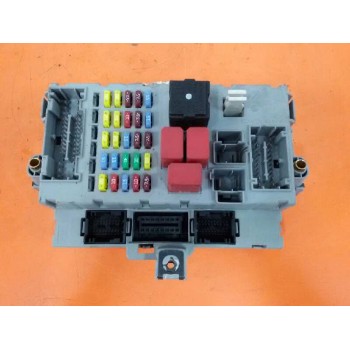 CAJA RELES / FUSIBLES 51786924 