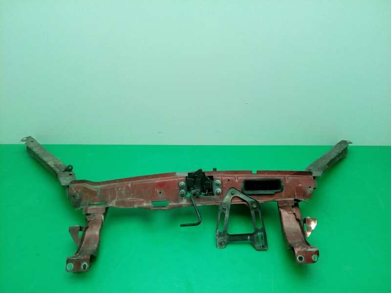 Recambio de panel frontal para mercedes-benz clase a (w168) 170 cdi (168.008) referencia OEM IAM A1686208534  