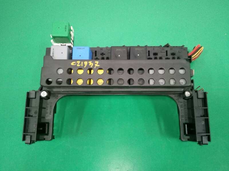 Recambio de caja reles / fusibles para mercedes-benz clase a (w169) a 180 cdi (169.007) referencia OEM IAM A1695450001  