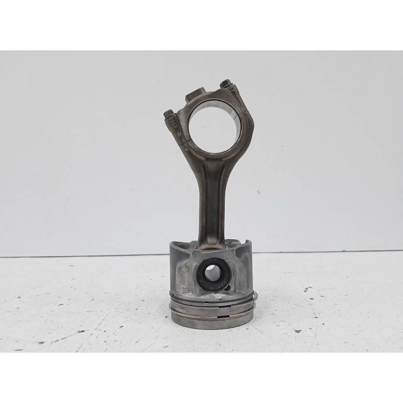 Recambio de biela para jaguar f-pace (x761) 2.0 td4 awd referencia OEM IAM 083155  