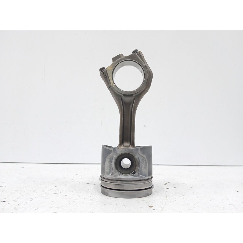 Recambio de biela para jaguar f-pace (x761) 2.0 td4 awd referencia OEM IAM 083155  